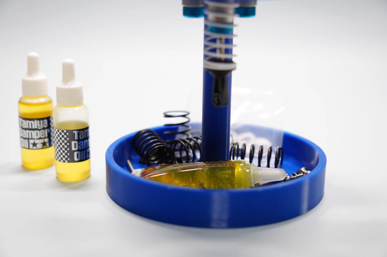 RC Shock Absorber Installation & Maintenance Stand – With Storage Tray | TAMIYA, Kyosho, 1/10 & 1/8 Compatible