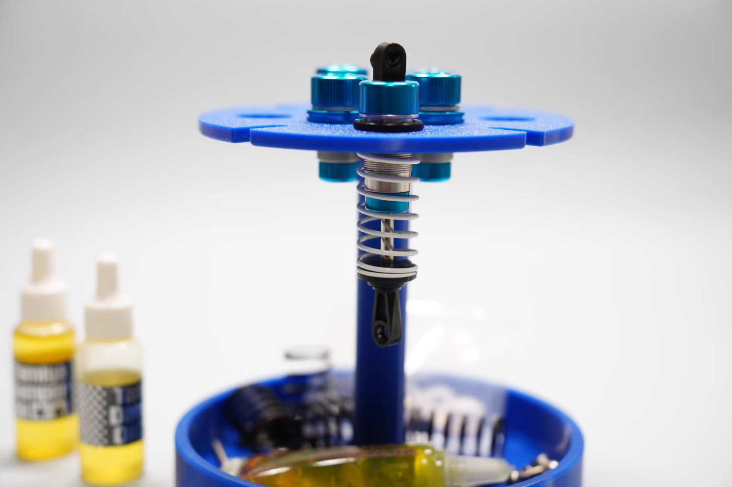 RC Shock Absorber Installation & Maintenance Stand – With Storage Tray | TAMIYA, Kyosho, 1/10 & 1/8 Compatible