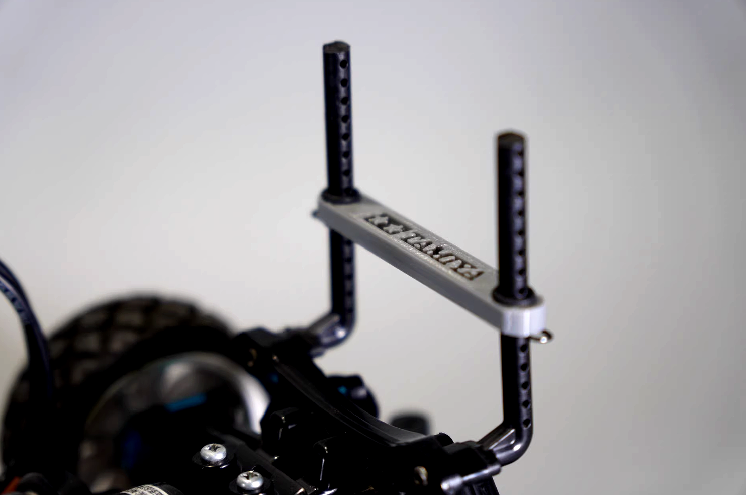 TAMIYA TT-01 / TT-02 / XV-01 / XV-02 Body Post Reinforcement Brace | Includes 4 O-Rings