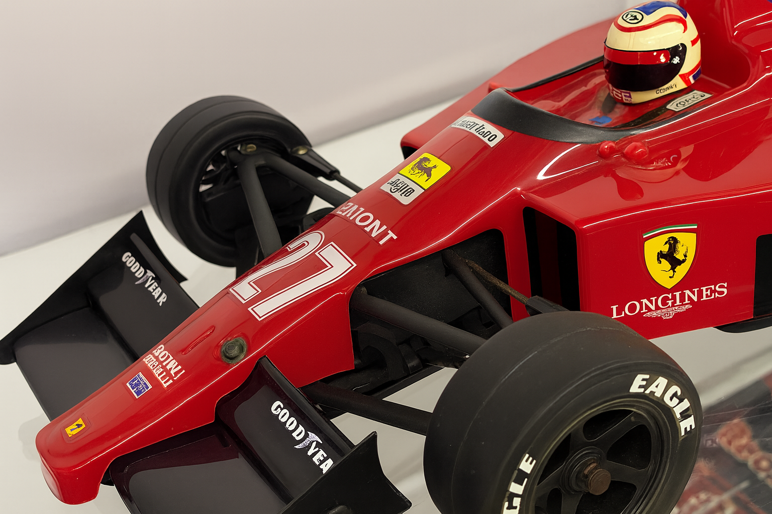 Rare Kyosho Ferrari F189 1/10 RC Formula Car – Vintage 1990s Collector Model with Futaba