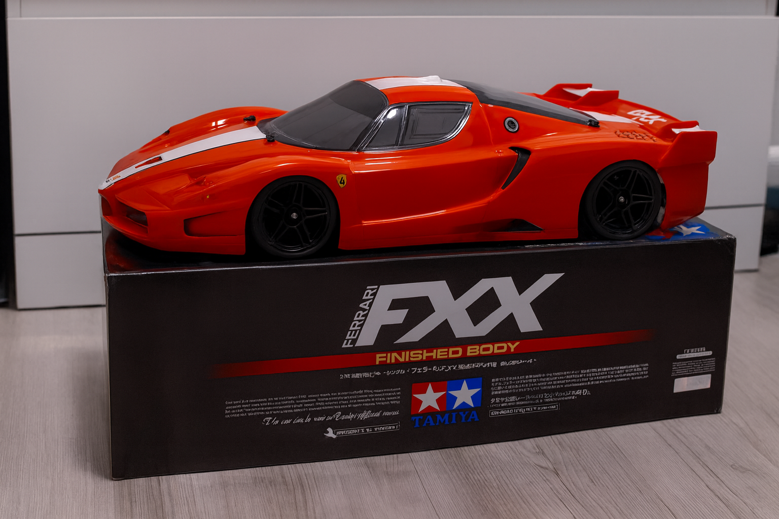 🏎️ Tamiya Ferrari FXX 1/10 RC Car – Rare Finished Body Version with Box & Manual