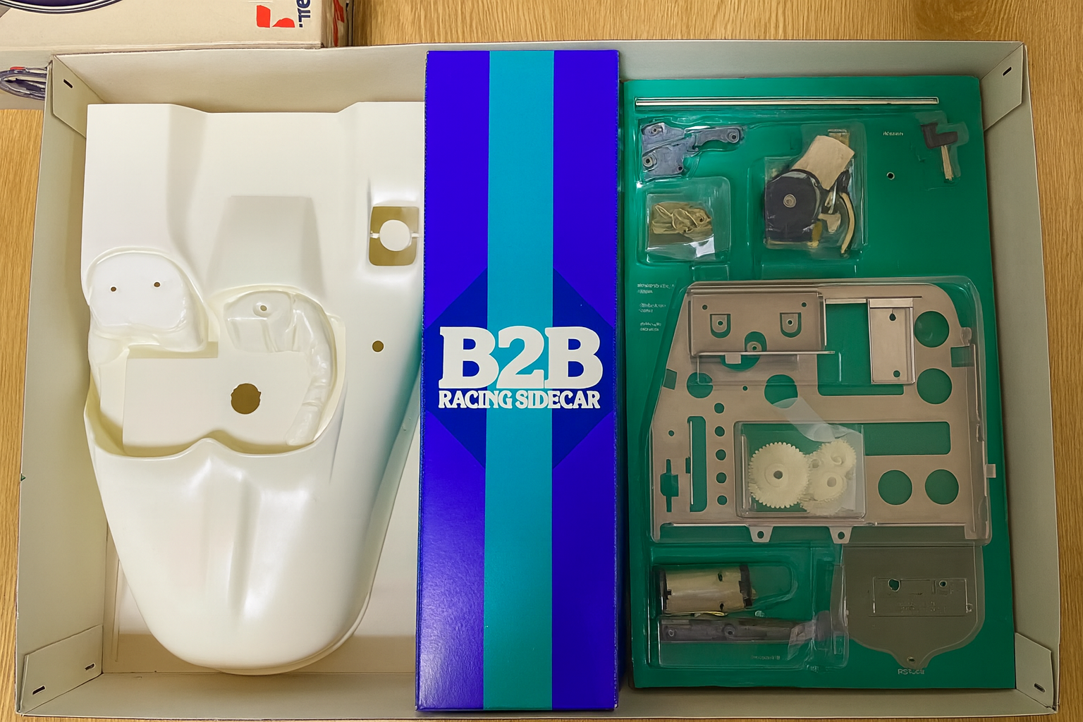 Rare Tamiya B2B Racing Sidecar 1/8 RC Kit (1979) – Vintage Unassembled Model, Collector’s Edition