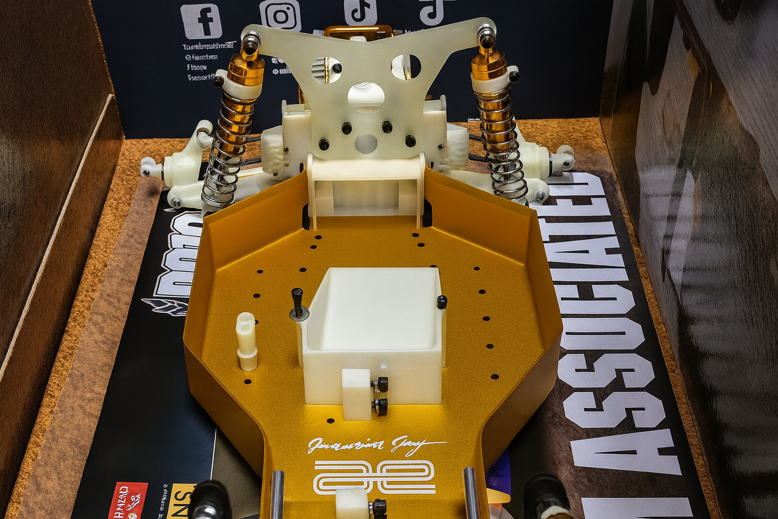 Team Associated RC10 JAY Champion Edition 1/10 Vintage Off-Road Buggy – Finished Build with Motor | Collector’s RC Car