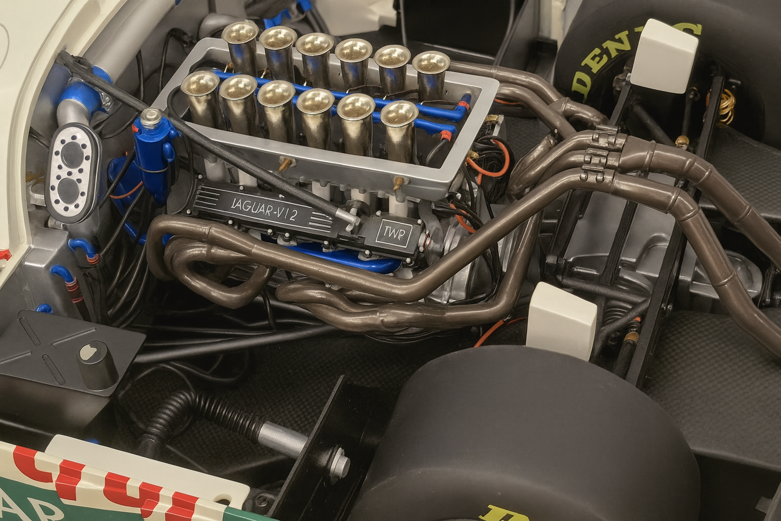 RAR 1/8 Jaguar XJR-9 Castrol Le Mans 1988 Champion V12 – Real Art Replicas Resin Model | Ultra Rare Collector’s Edition