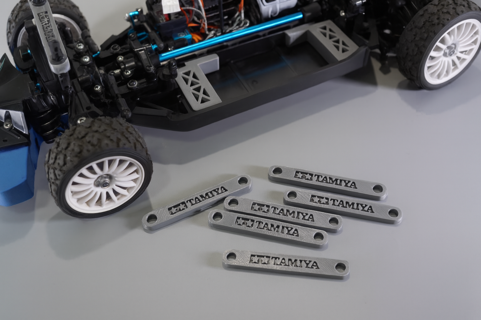 TAMIYA TT-01 / TT-02 / XV-01 / XV-02 Body Post Reinforcement Brace | Includes 4 O-Rings