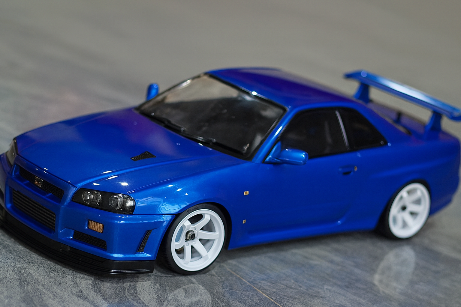 Killerbody Nissan Skyline GT-R R34 — 1/10 Pre-Painted RC Drift & Touring Body Shell (Blue / Champagne / Pearl White, 257mm)