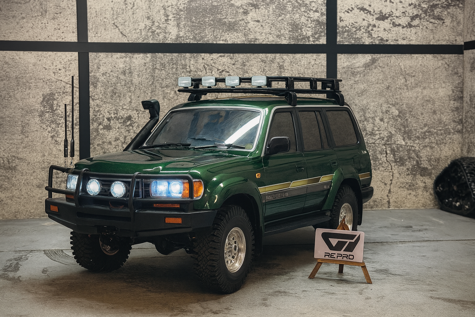 Toyota Land Cruiser LC80 RTR — 1/10 Scale Full Build RC Crawler with Interior, Metal Bumpers & LED Lights