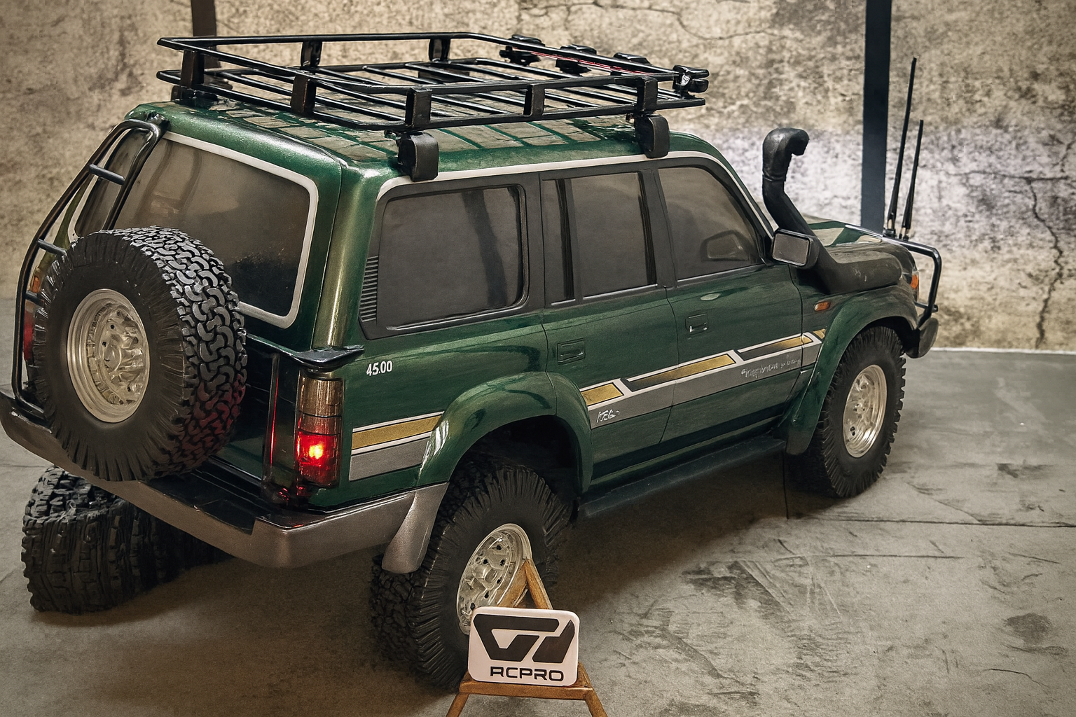 Toyota Land Cruiser LC80 RTR — 1/10 Scale Full Build RC Crawler with Interior, Metal Bumpers & LED Lights