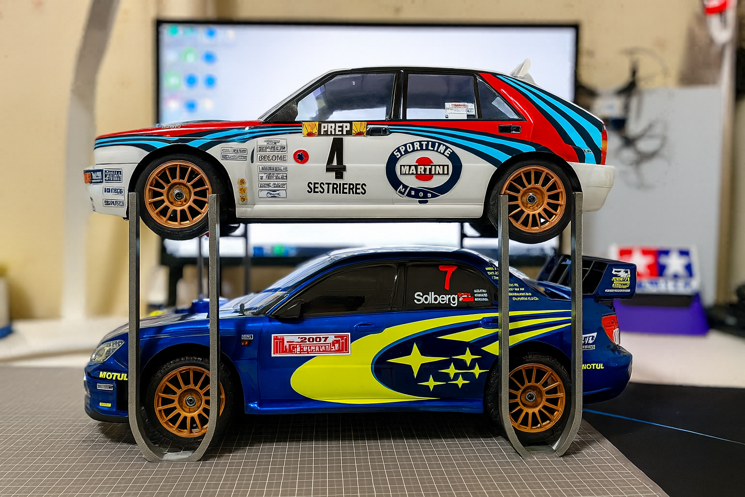 RC Car Maintenance & Display Stand – Foldable Storage Base | 1/10 Touring, Rally, Drift | TAMIYA, Kyosho, XRAY Compatible