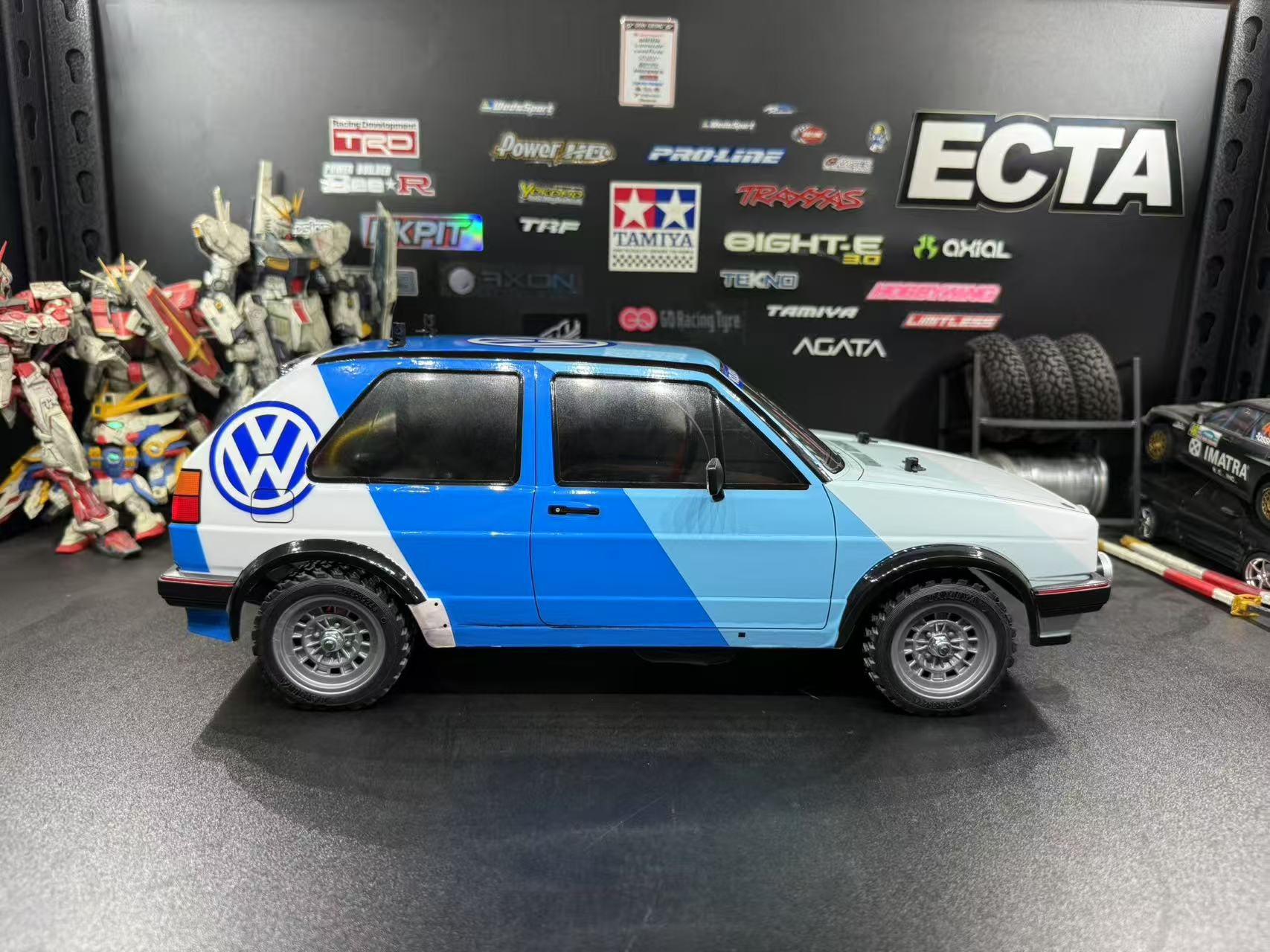 Tamiya Volkswagen Golf GTI Mk2 RTR — 1/10 MF-01X 4WD RC Car with Painted Body & LED Headlights/Taillights