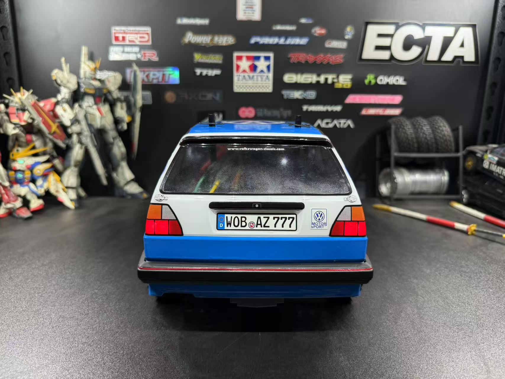 Tamiya Volkswagen Golf GTI Mk2 RTR — 1/10 MF-01X 4WD RC Car with Painted Body & LED Headlights/Taillights